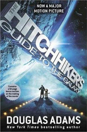 دوغلاس آدمز: The Hitchhiker's Guide to the Galaxy (Paperback, 2005, Del Rey Books)